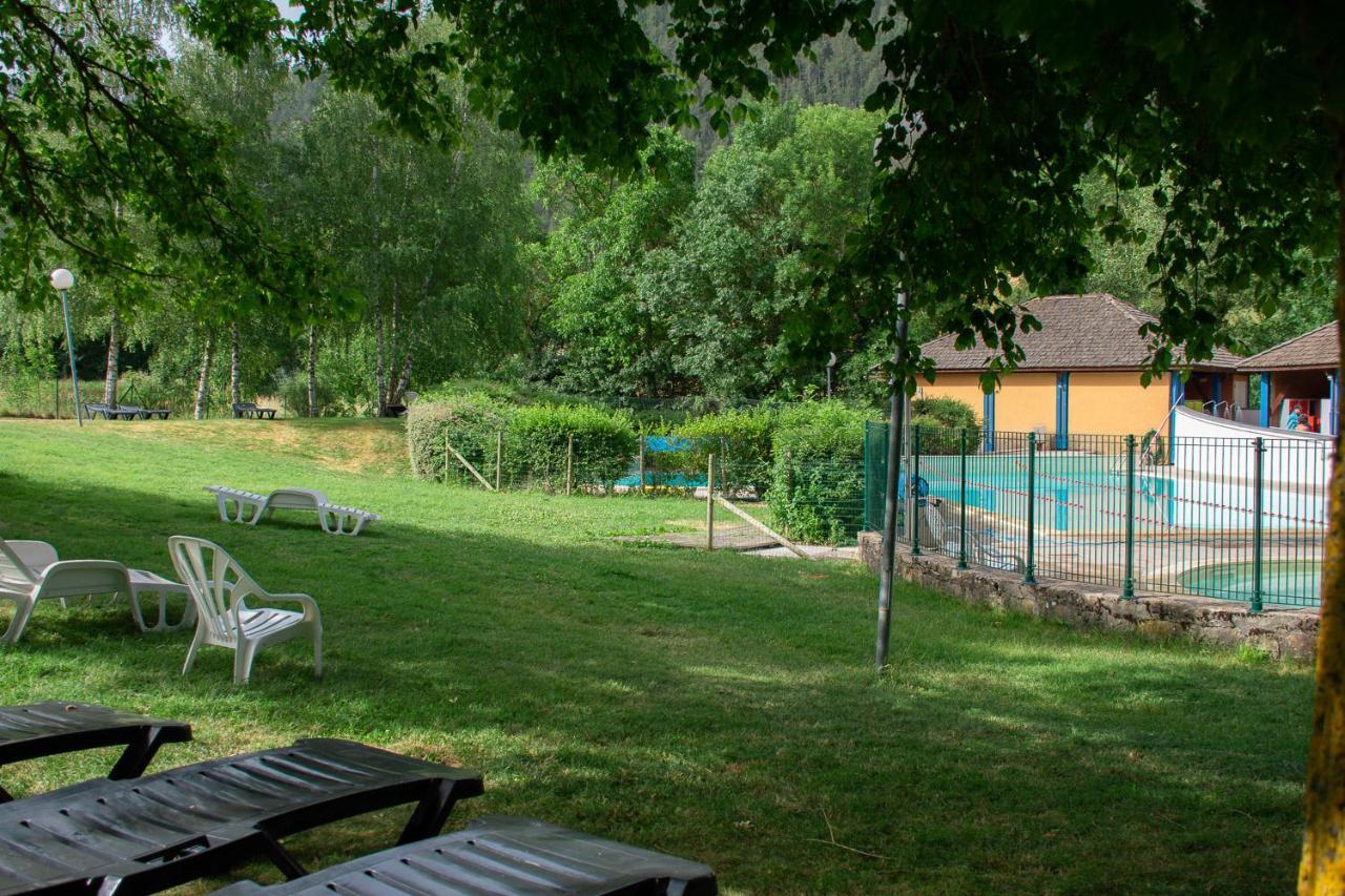 Village De Gites De Chanac Exterior photo